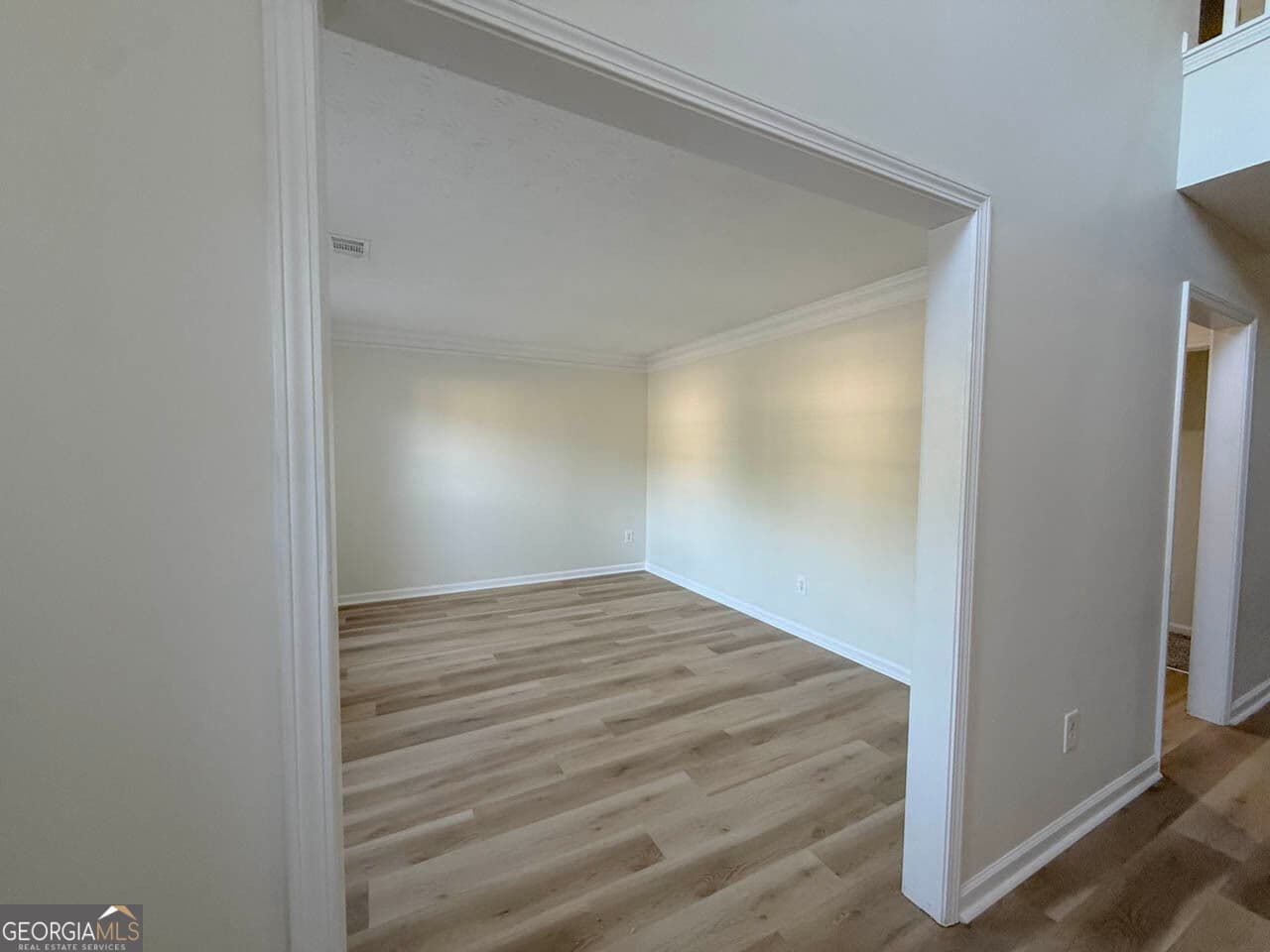 5 bedroom, 3 bathroom, 3,494 sq ft single family residence for sale at 6681 Point Of Woods Drive, Stone Mountain, GA 30087 — photo 8
