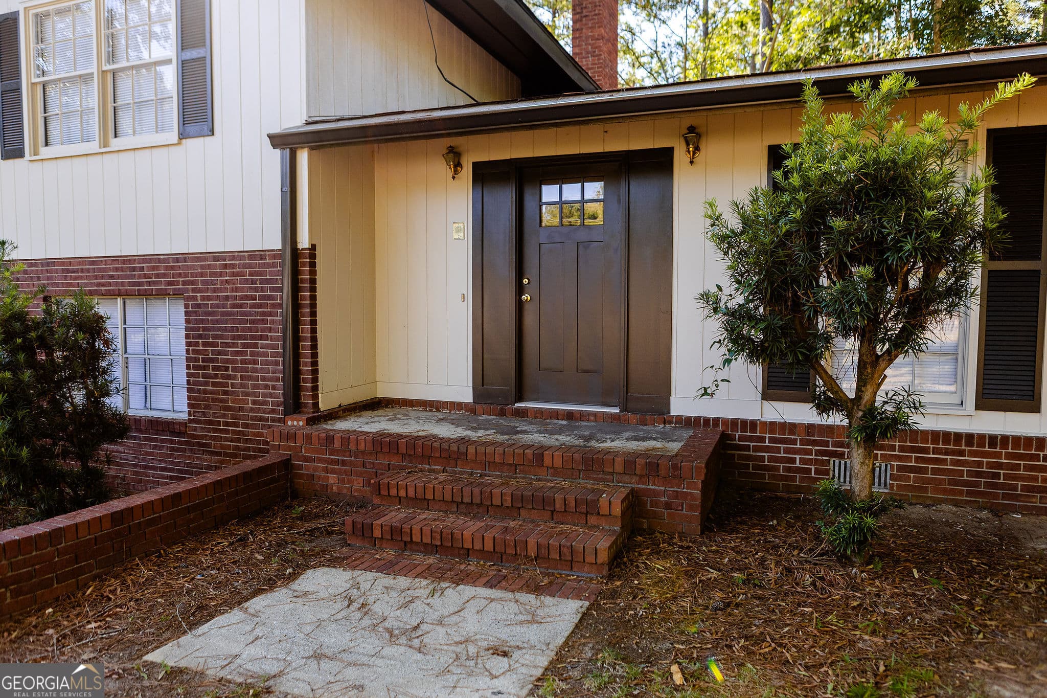 5 bedroom, 3 bathroom, 3,246 sq ft single family residence for rent at 1100 Dunlap Road, Milledgeville, GA 31061 for $2,400 a month — photo 3