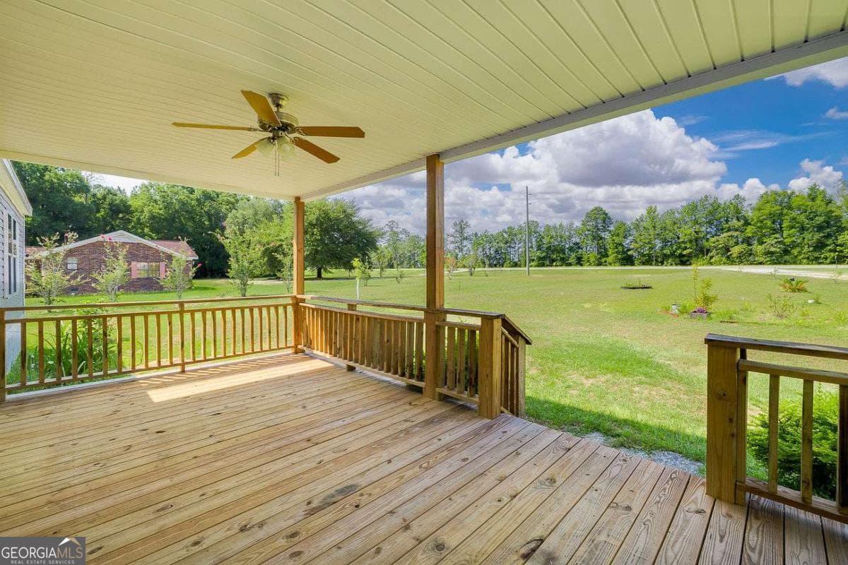 5 bedroom, 2 bathroom, 2,128 sq ft single family residence for sale at 5599 Savannah Highway, Sylvania, GA 30467 — photo 4