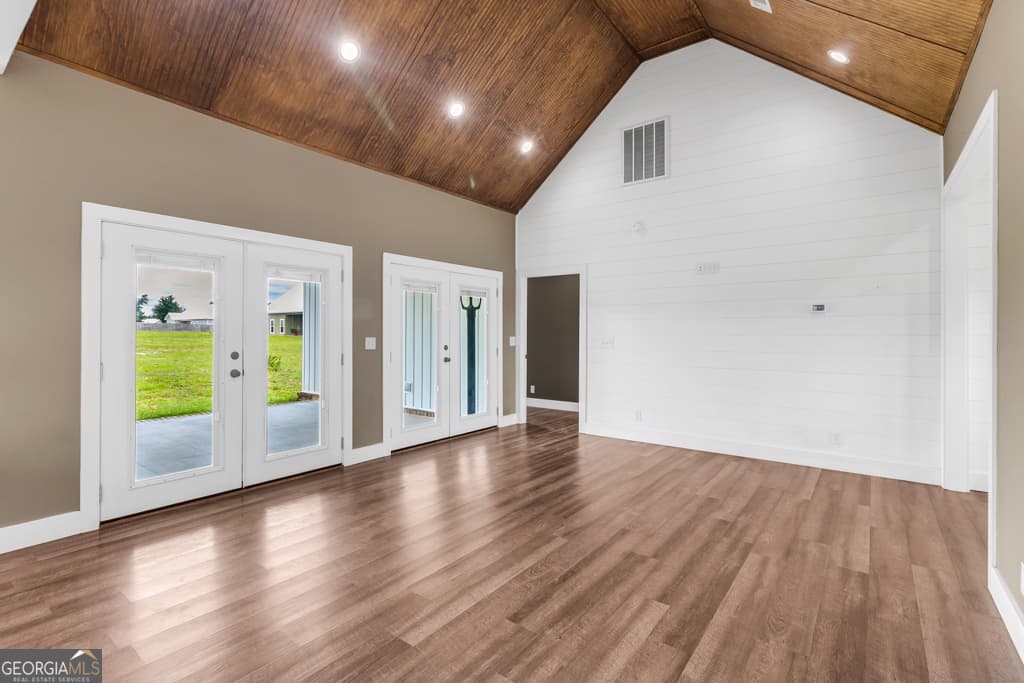 3 bedroom, 2.5 bathroom, 1,878 sq ft single family residence for sale at 1370 Paris Avenue, Swainsboro, GA 30401 — photo 9