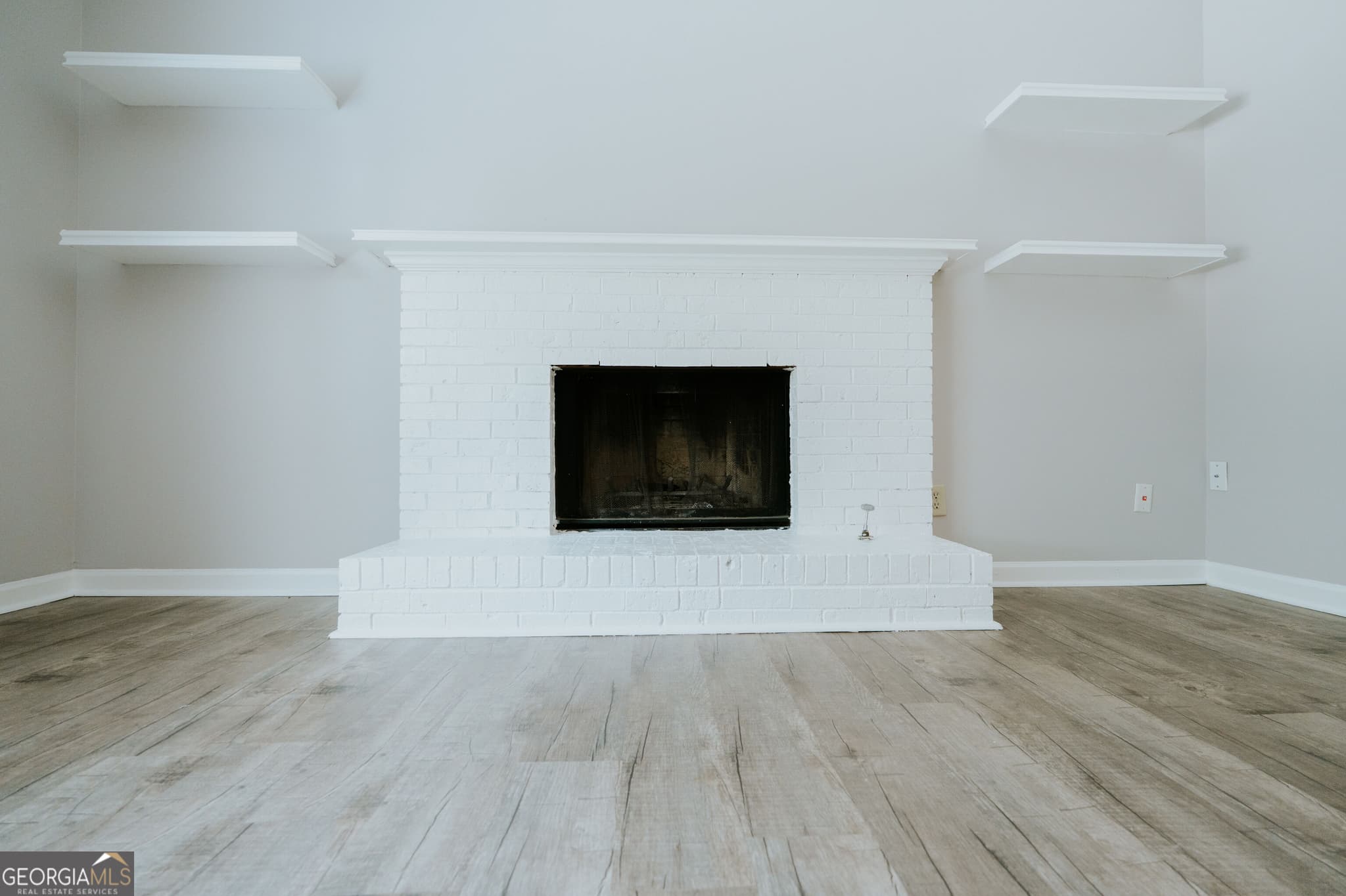 2 bedroom, 2 bathroom, 1,739 sq ft duplex for rent at 1256 Minhinette Drive, Roswell, GA 30075 for $2,500 a month — photo 8