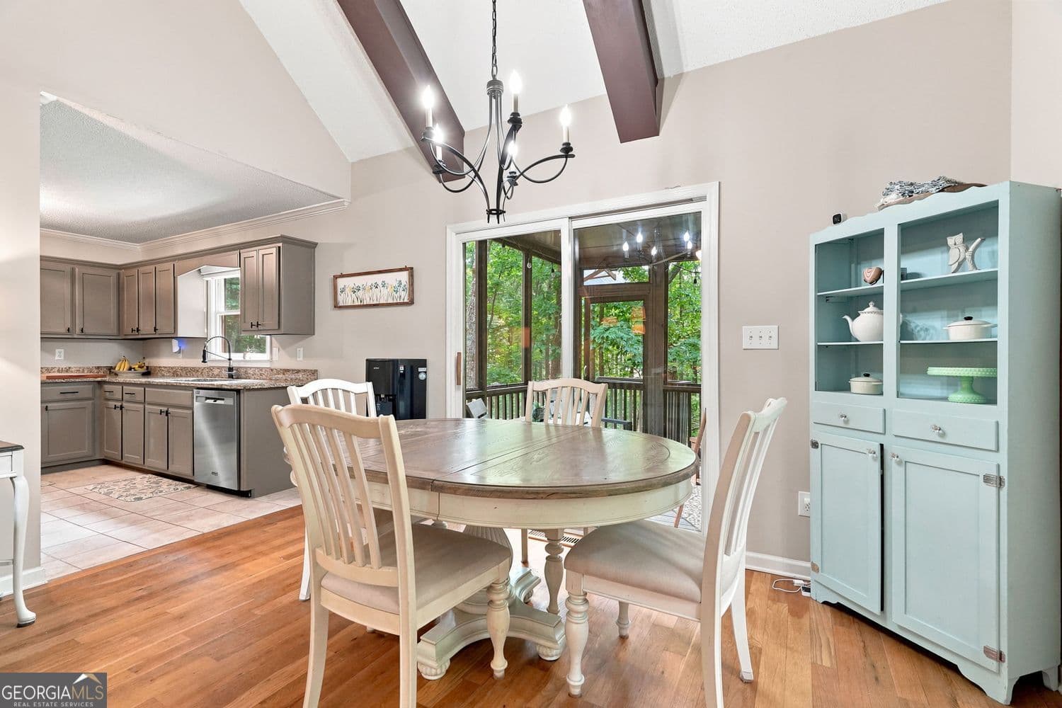 3 bedroom, 3 bathroom, 1,885 sq ft cabin,single family residence for sale at 21 Yearling Lane, Big Canoe, GA 30143 — photo 8