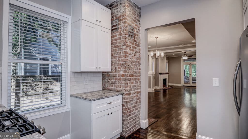 2 bedroom, 2.5 bathroom, 1,800 sq ft duplex for rent at 877 Edgewood Avenue, Atlanta, GA 30307 for $3,750 a month — photo 5