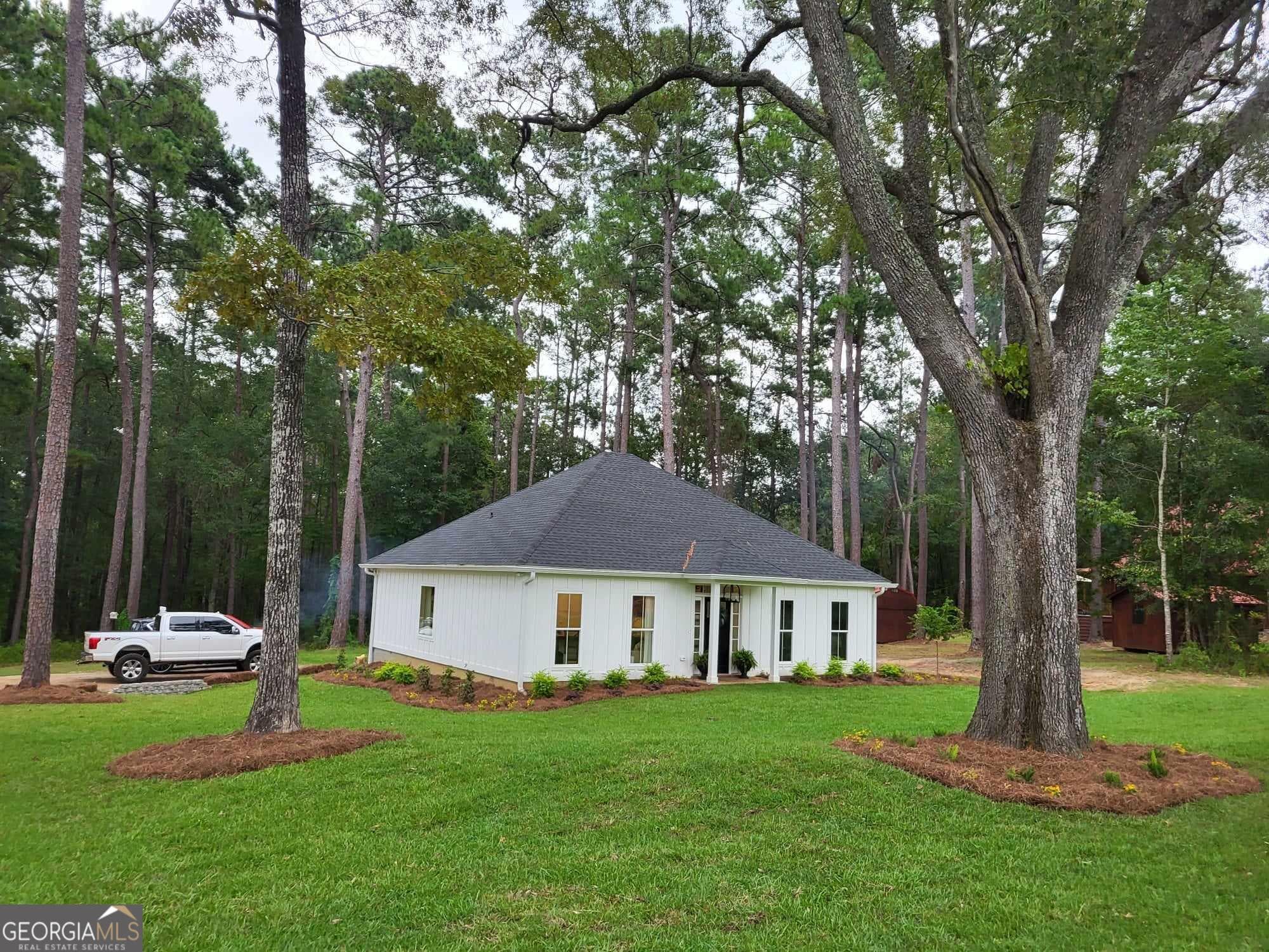 3 bedroom, 2 bathroom single family residence for sale at 7500 Us Highway 19, Thomasville, GA 31757 — photo 2