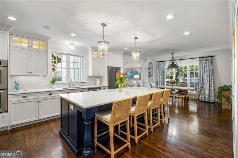 4 bedroom, 3.5 bathroom, 3,850 sq ft single family residence for sale at 3068 Peachtree Drive, Atlanta, GA 30305 — photo 7