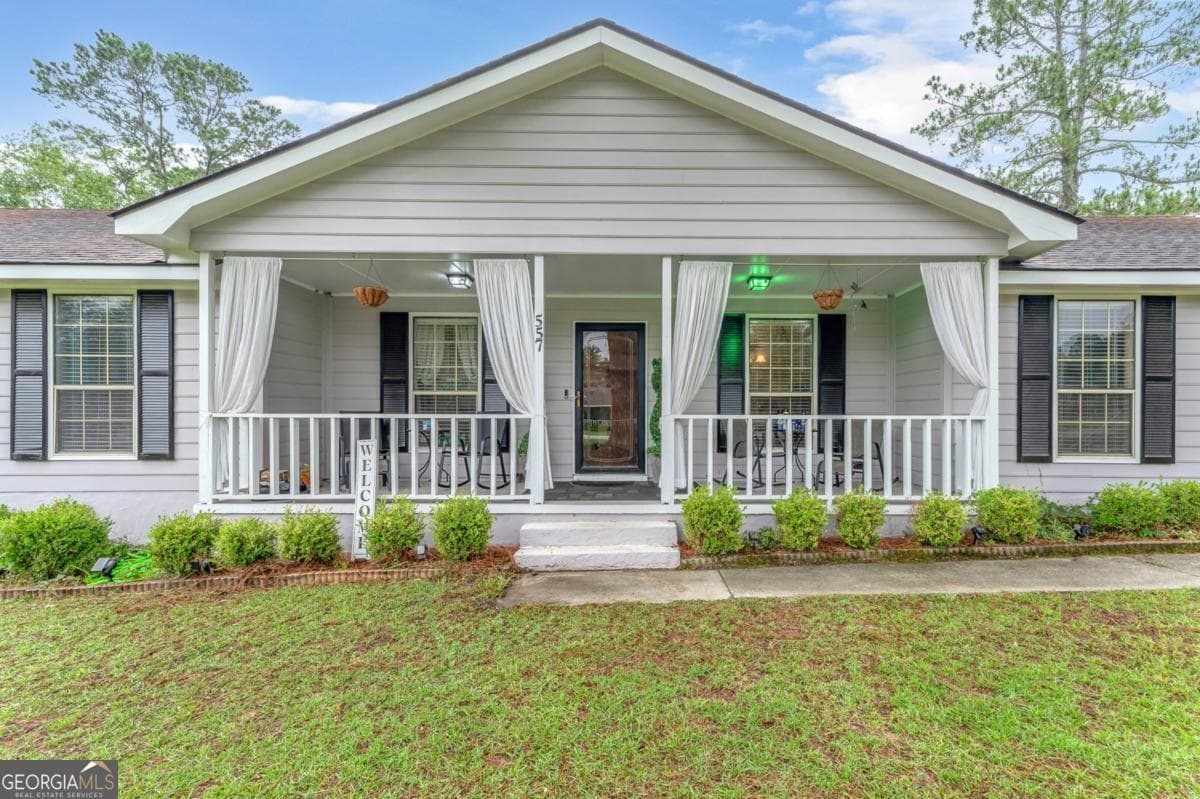 3 bedroom, 2 bathroom, 1,927 sq ft single family residence for sale at 557 Pleasant Point Road, Statesboro, GA 30458 — photo 8