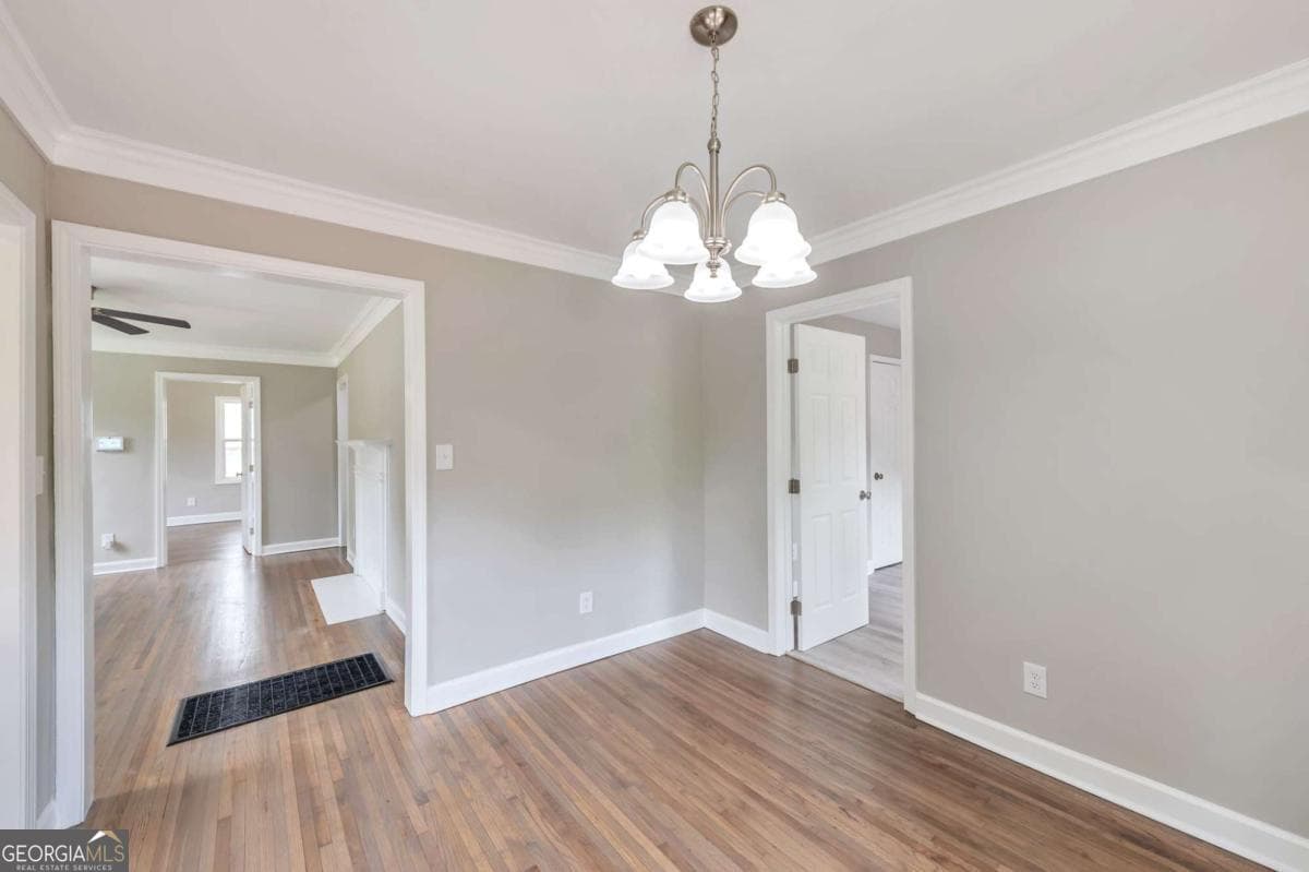 4 bedroom, 2 bathroom, 1,115 sq ft single family residence for sale at 880 Pinehurst Terrace, Atlanta, GA 30310 — photo 7
