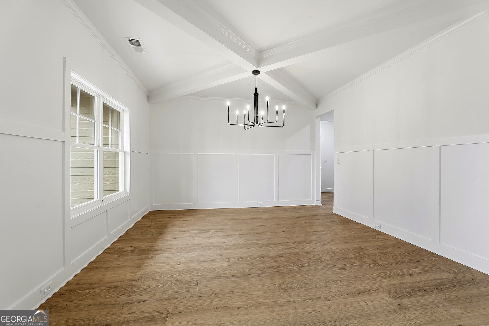 5 bedroom, 4.5 bathroom, 4,215 sq ft single family residence for sale at 204 Tattersall Way 5-98, Senoia, GA 30276 — photo 6