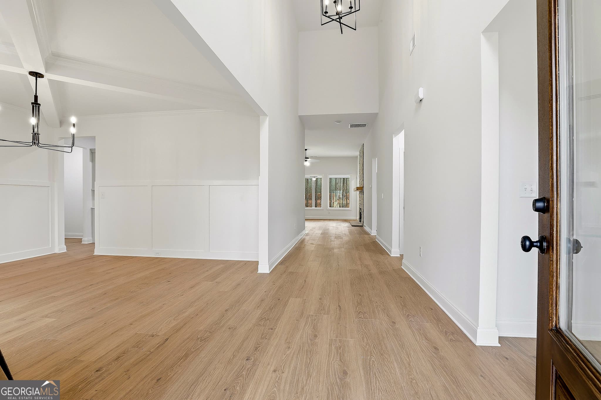 5 bedroom, 4.5 bathroom, 4,215 sq ft single family residence for sale at 204 Tattersall Way 5-98, Senoia, GA 30276 — photo 4