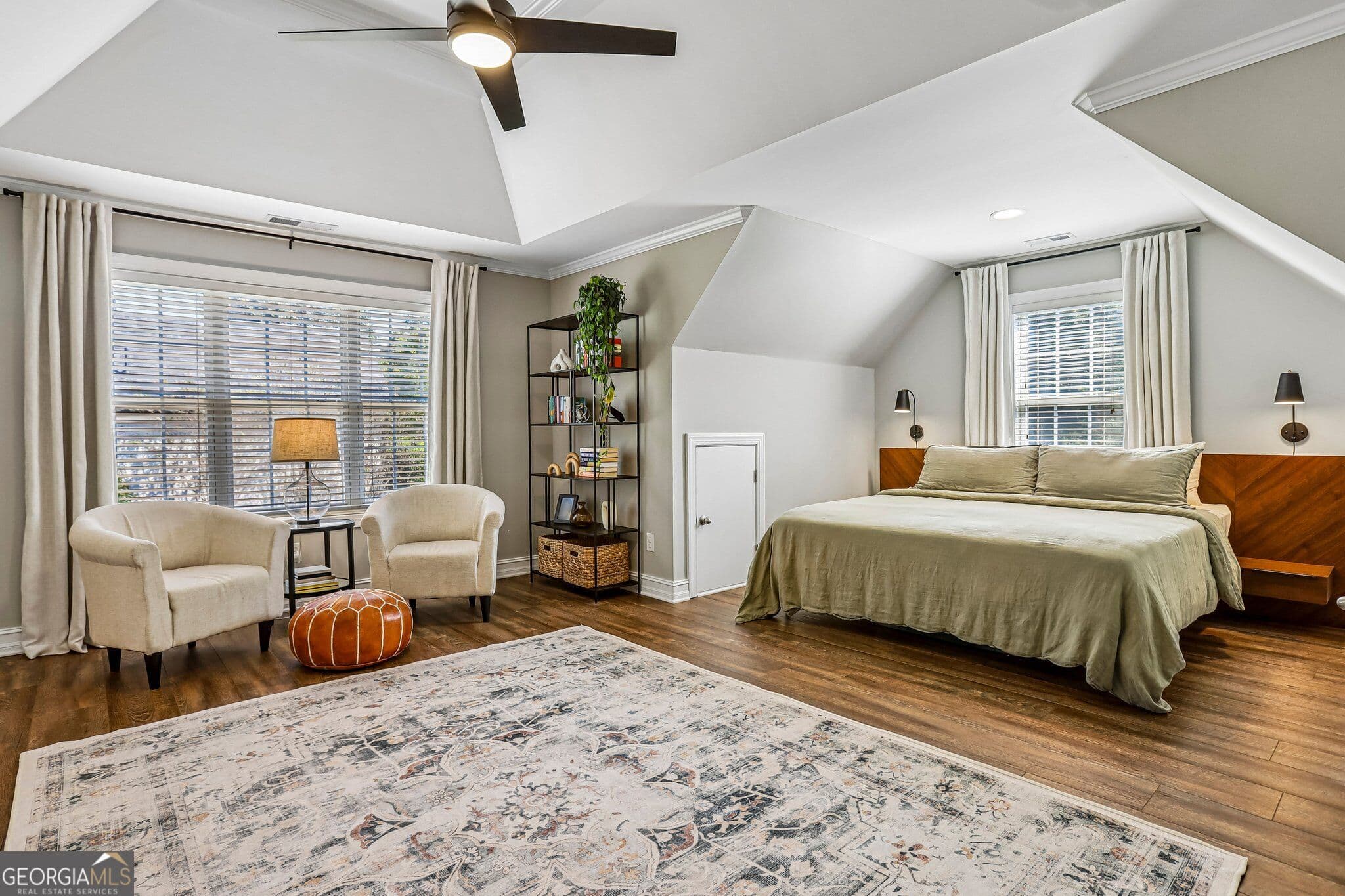 4 bedroom, 2.5 bathroom, 2,948 sq ft single family residence for sale at 100 Wentworth Way, Newnan, GA 30265 — photo 8