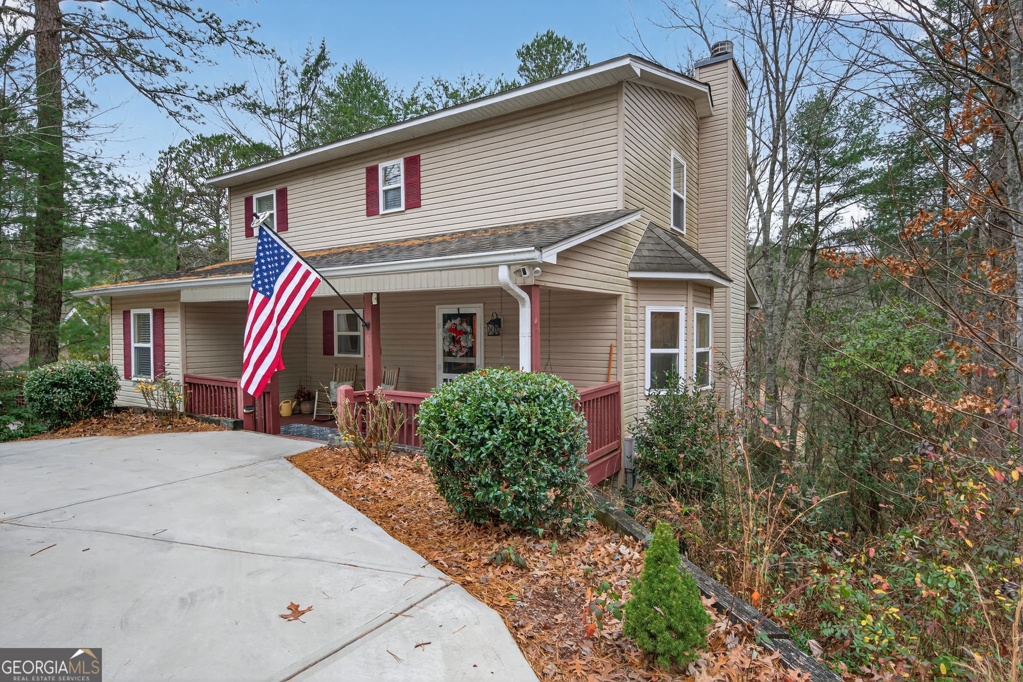4 bedroom, 4 bathroom, 2,464 sq ft single family residence for sale at 697 Zeppelin Strasse, Helen, GA 30545 — photo 2