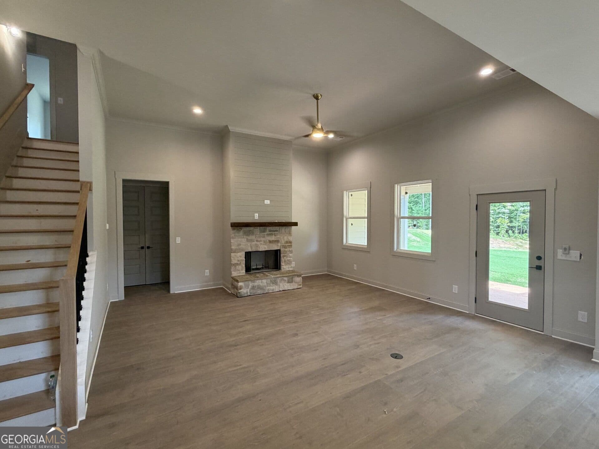 5 bedroom, 4.5 bathroom, 2,925 sq ft single family residence for sale at 1430 Legend Drive, Greensboro, GA 30642 — photo 9