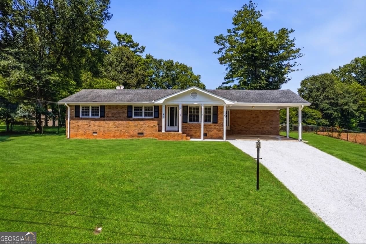 4 bedroom, 2.5 bathroom, 2,000 sq ft single family residence for rent at 3940 Hubert Drive, Powder Springs, GA 30127 for $2,350 a month — photo 1 of 1