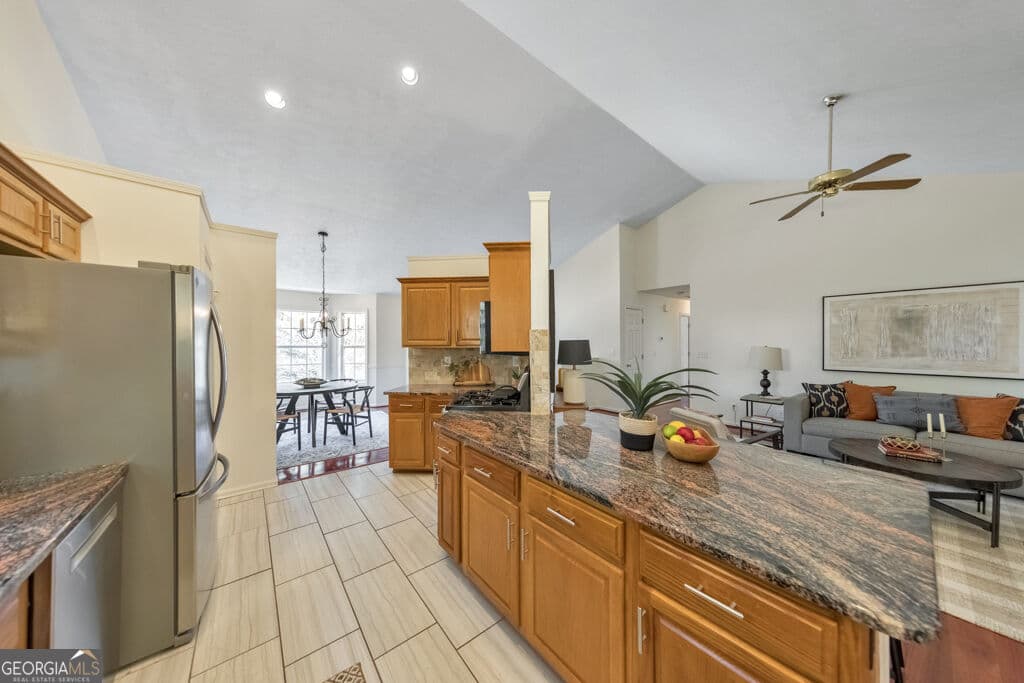 3 bedroom, 3 bathroom, 2,406 sq ft single family residence for sale at 2588 Kennesaw Springs Court, Kennesaw, GA 30144 — photo 6
