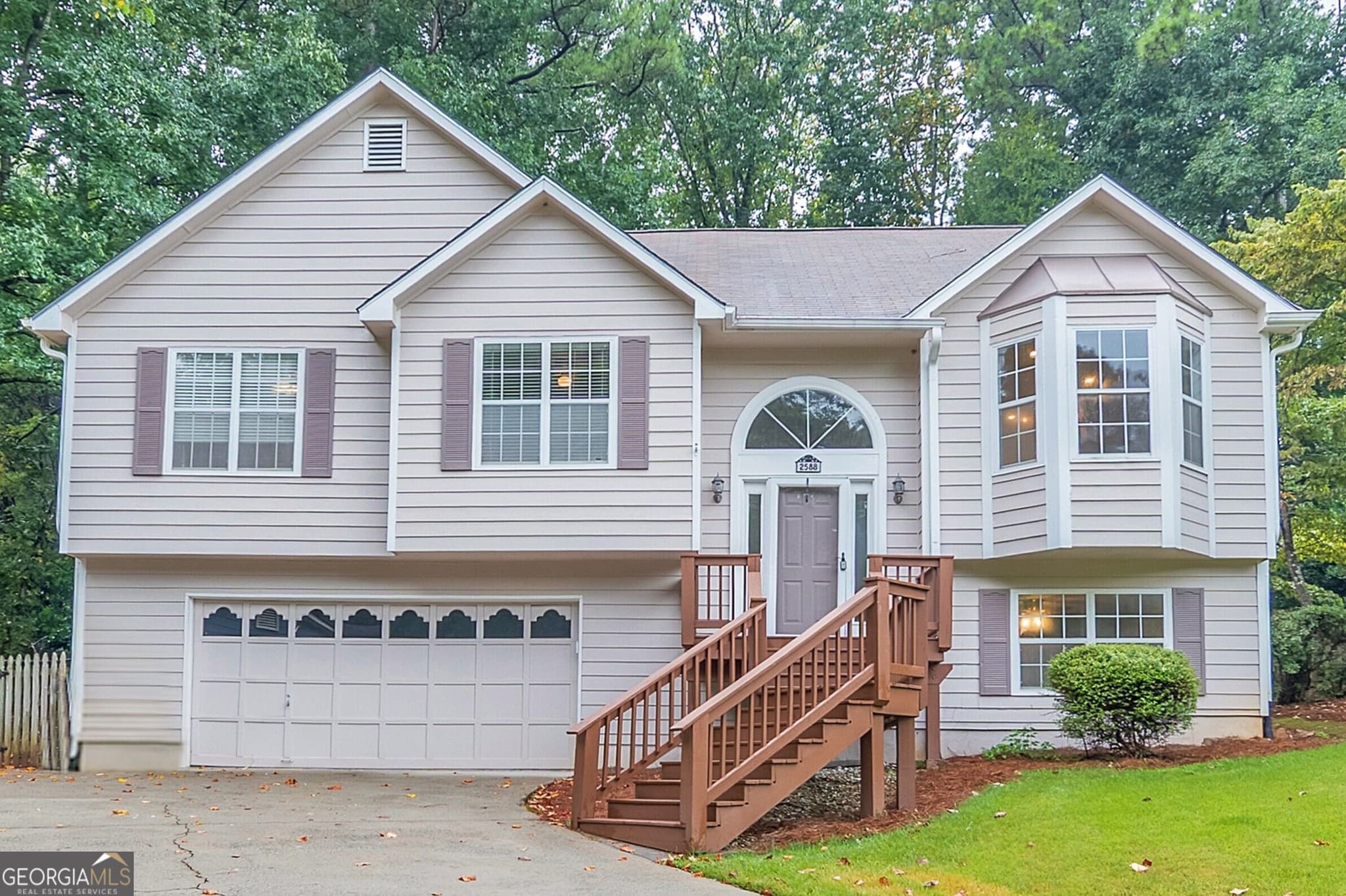 3 bedroom, 3 bathroom, 2,406 sq ft single family residence for sale at 2588 Kennesaw Springs Court, Kennesaw, GA 30144 — photo 1 of 29