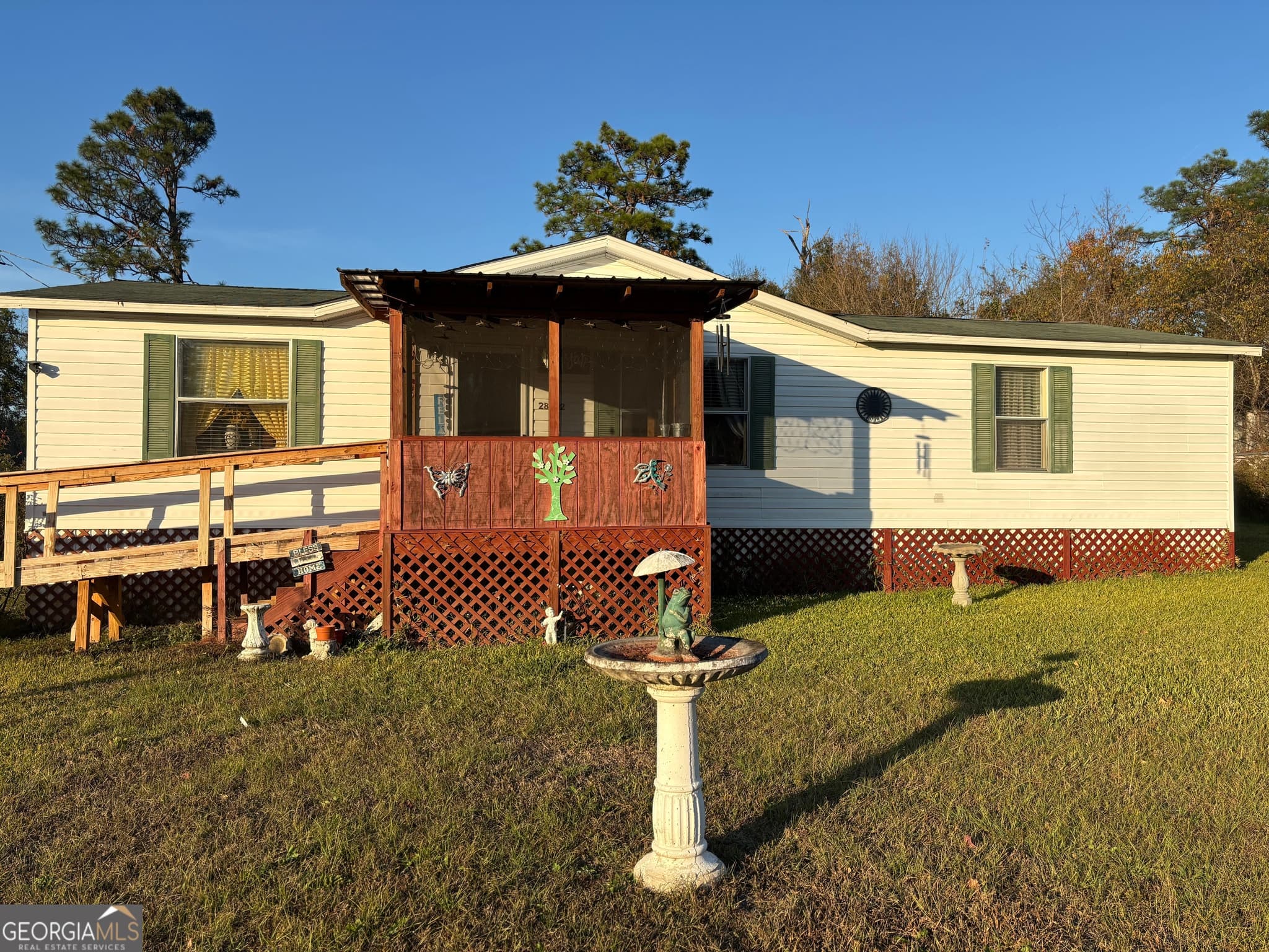 3 bedroom, 2 bathroom, 1,152 sq ft manufactured home,mobile home for sale at 28022 Us Highway 80, Portal, GA 30450 — photo 10