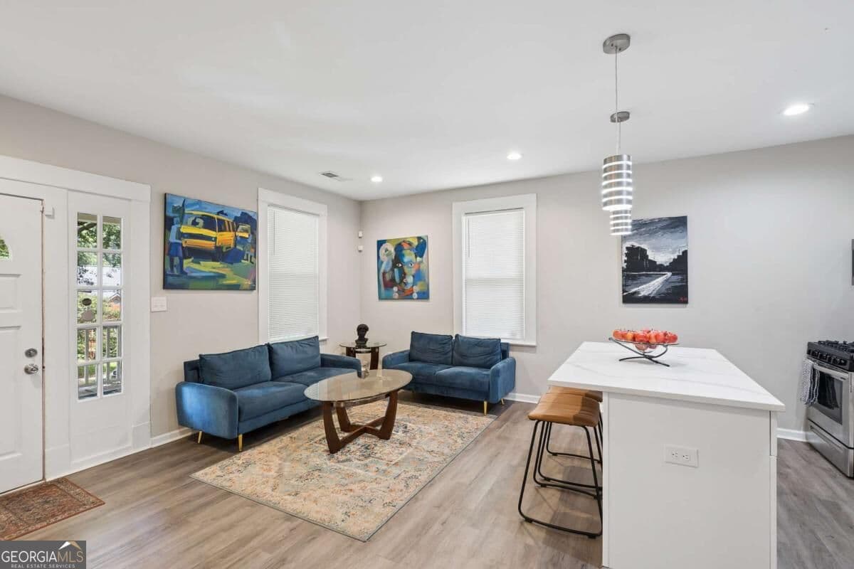 3 bedroom, 2 bathroom, 1,116 sq ft single family residence for sale at 1026 Astor Avenue, Atlanta, GA 30310 — photo 4