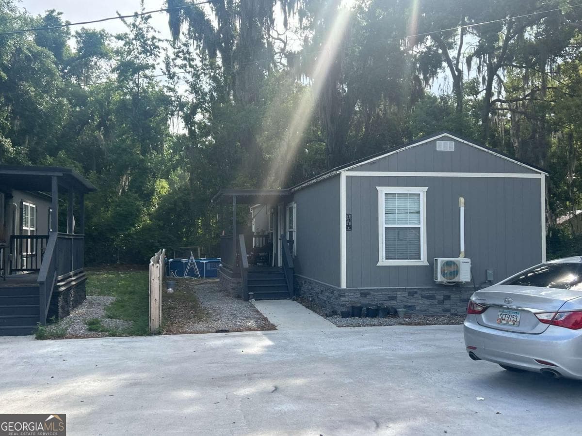 2 bedroom, 2 bathroom, 750 sq ft single family residence for sale at 1410 Martin Luther King Jr. Boulevard, Brunswick, GA 31520