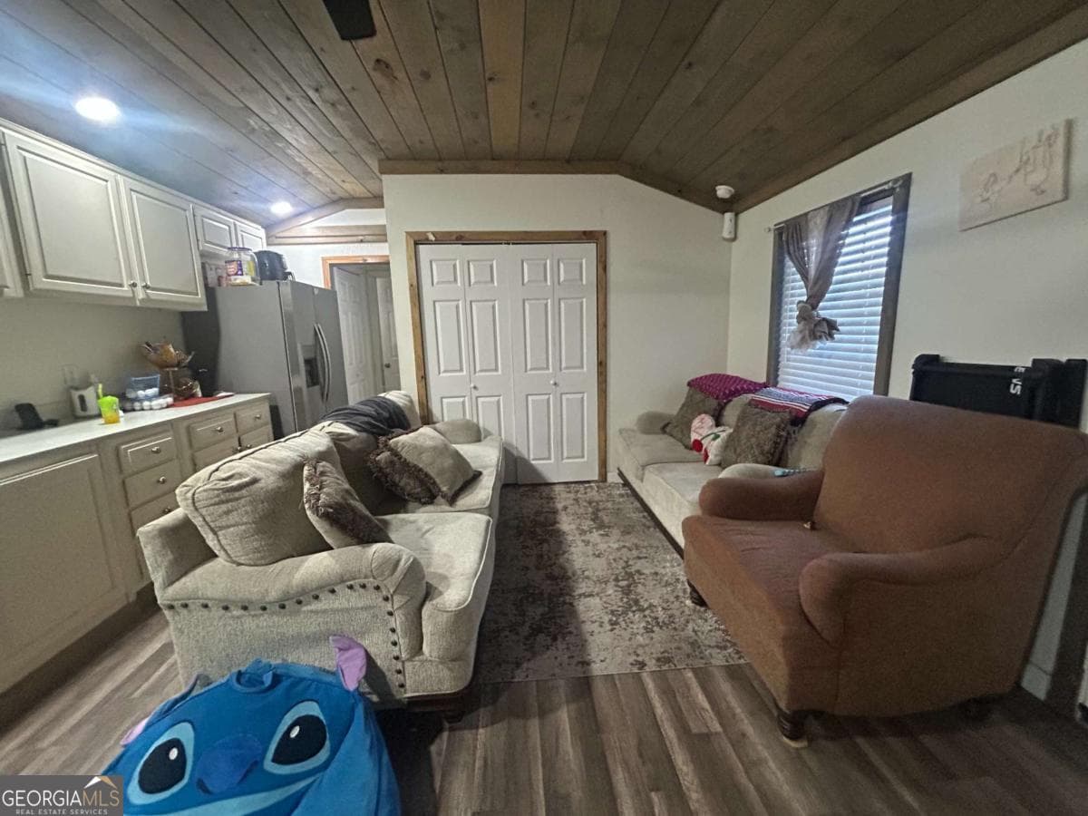 2 bedroom, 2 bathroom, 750 sq ft single family residence for sale at 1410 Martin Luther King Jr. Boulevard, Brunswick, GA 31520 — photo 8