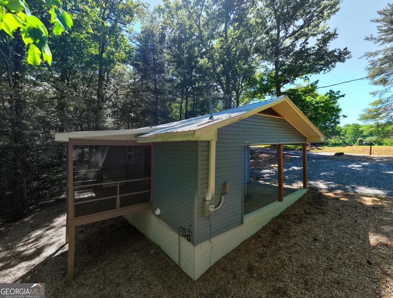 1 bedroom, 1 bathroom, 696 sq ft single family residence for sale at 532 Sawmill Road, Blairsville, GA 30512 — photo 4