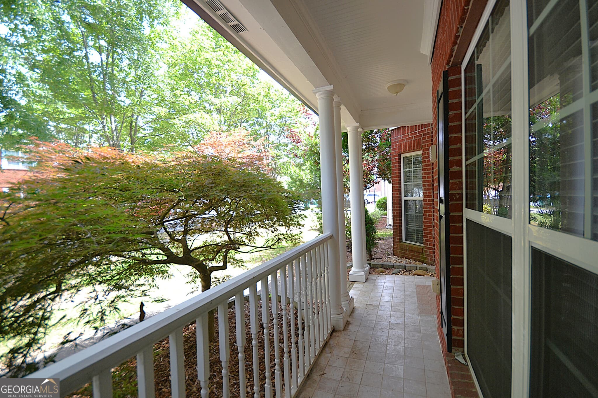 5 bedroom, 3 bathroom, 2,945 sq ft single family residence for sale at 4593 Elsinore Circle, Norcross, GA 30071 — photo 5