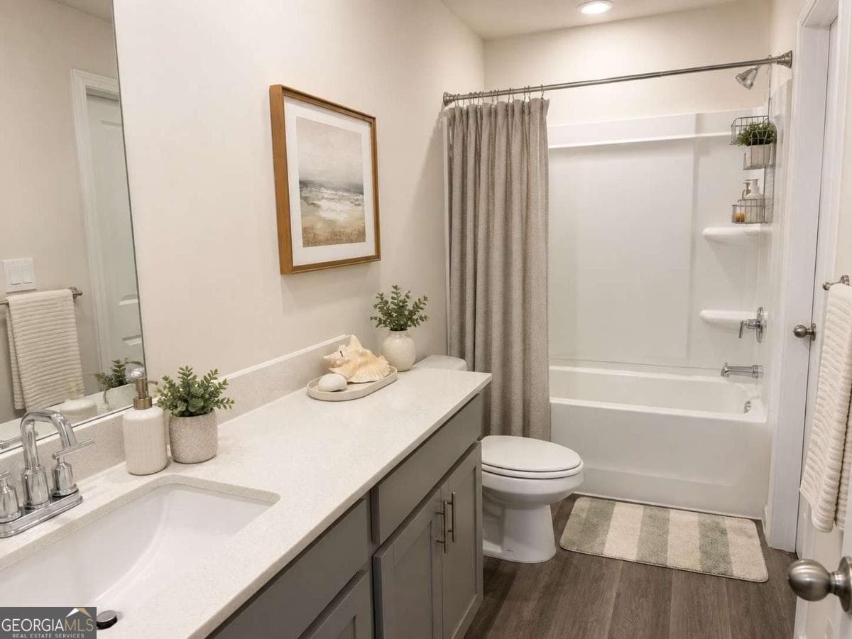 3 bedroom, 2.5 bathroom, 1,868 sq ft townhouse for sale at 6395 Apalachee Way, Smyrna, GA 30126 — photo 9