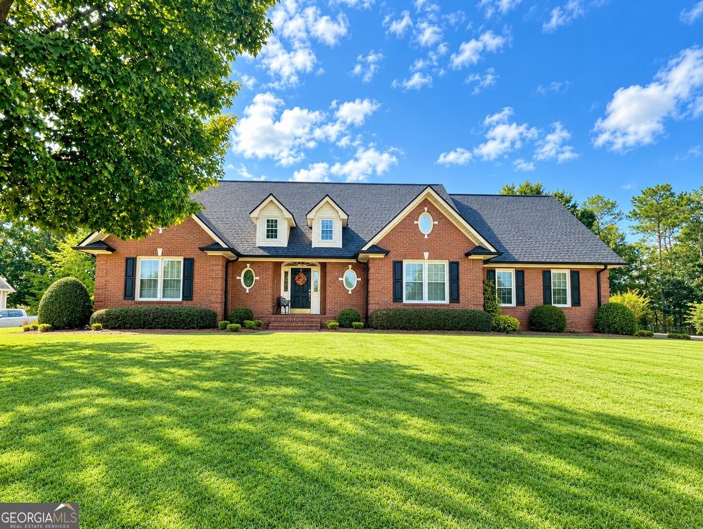 3 bedroom, 2.5 bathroom, 2,350 sq ft single family residence for sale at 106 Etowah Drive, Rome, GA 30161 — photo 1 of 42