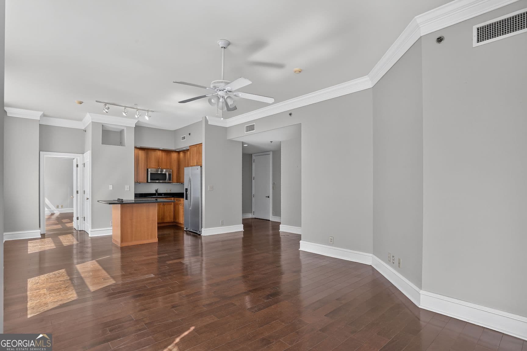 2 bedroom, 2 bathroom, 1,332 sq ft condominium for sale at 57 Forsyth Street 10A, Atlanta, GA 30303 — photo 3