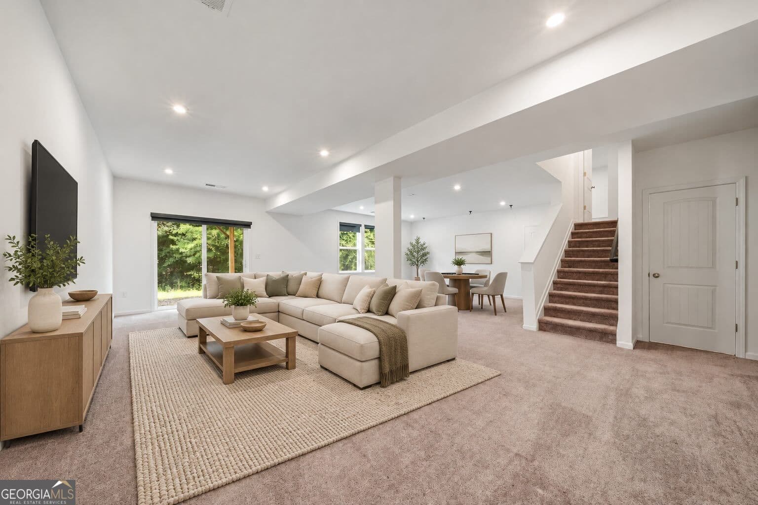5 bedroom, 3.5 bathroom, 4,626 sq ft single family residence for sale at 8150 Scenic Ridge Way, Ball Ground, GA 30107 — photo 4
