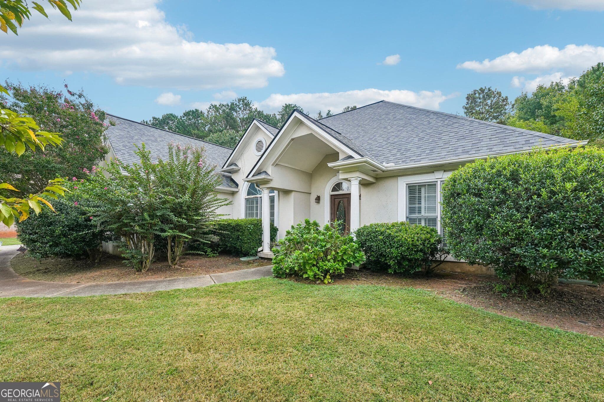 3 bedroom, 2 bathroom, 2,163 sq ft single family residence for sale at 122 Acadian Drive, Stockbridge, GA 30281 — photo 2