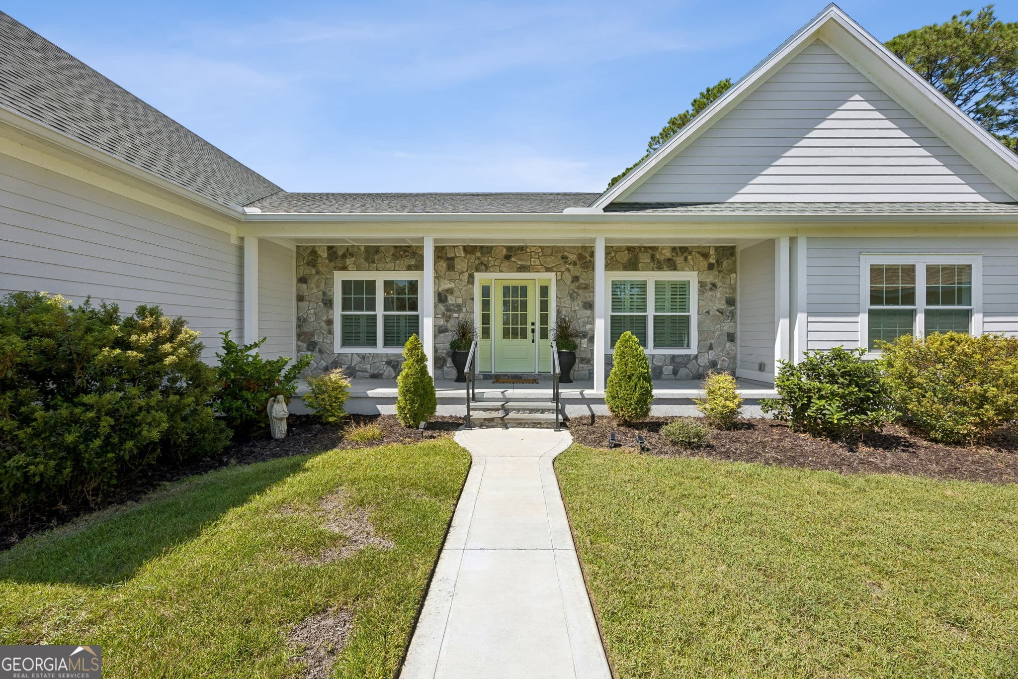 3 bedroom, 2.5 bathroom, 2,480 sq ft single family residence for sale at 110 Bluebird Court, St. Marys, GA 31558 — photo 3