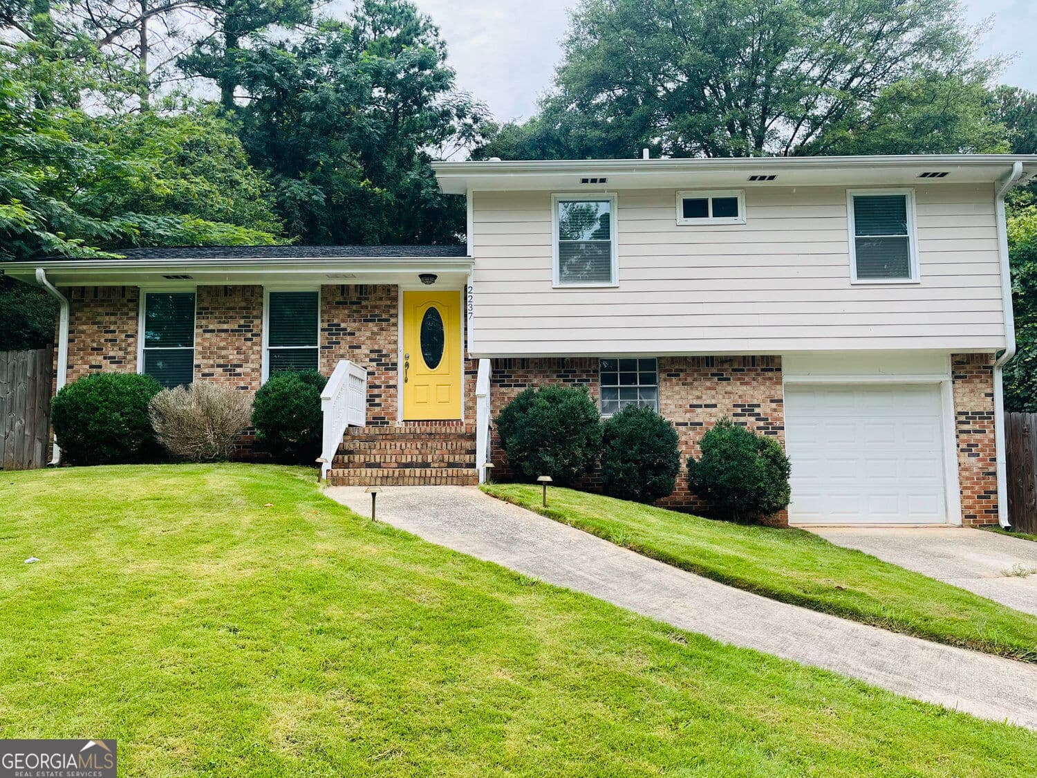 4 bedroom, 2 bathroom, 1,826 sq ft single family residence for rent at 2237 Scotty Circle, Decatur, GA 30032 for $2,400 a month — photo 1 of 15