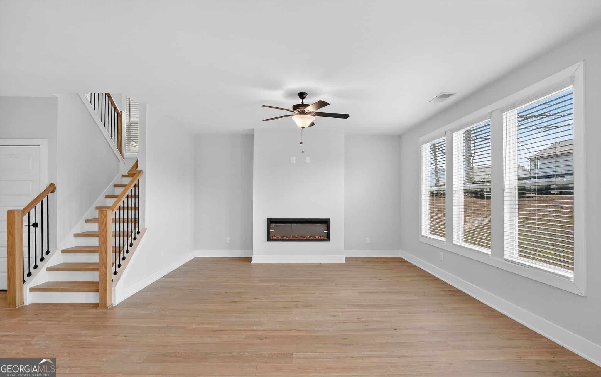 5 bedroom, 4 bathroom, 2,580 sq ft single family residence for sale at 5081 Tower View Trail 34G, Snellville, GA 30039 — photo 8