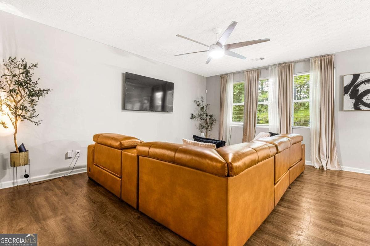 4 bedroom, 2.5 bathroom, 2,166 sq ft single family residence for sale at 3187 Sable Run Road, Atlanta, GA 30349 — photo 6
