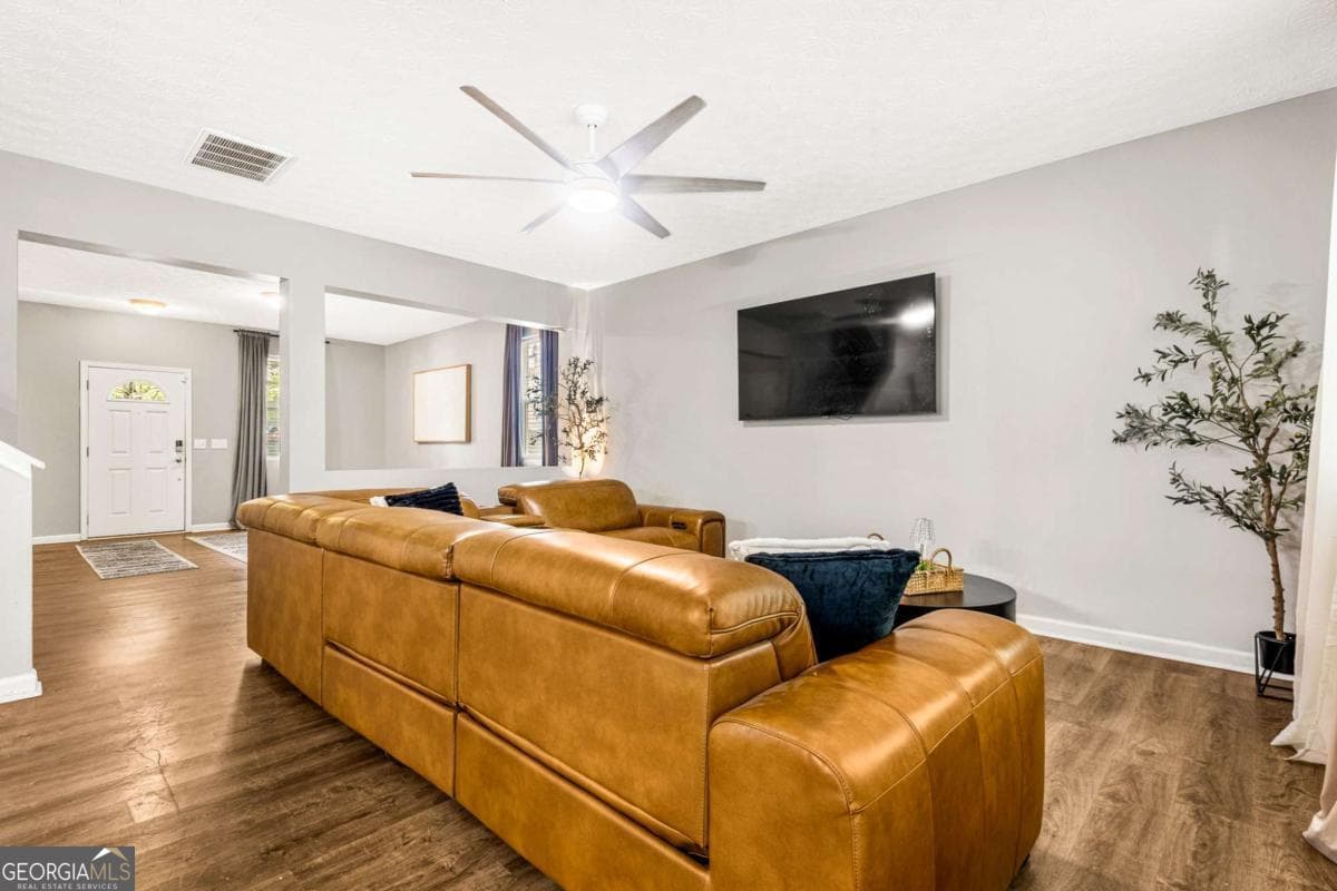4 bedroom, 2.5 bathroom, 2,166 sq ft single family residence for sale at 3187 Sable Run Road, Atlanta, GA 30349 — photo 9