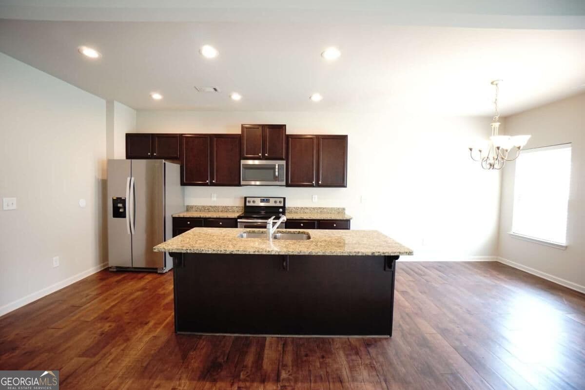 3 bedroom, 2.5 bathroom, 1,924 sq ft single family residence for sale at 243 Fern Walk, Lawrenceville, GA 30045 — photo 7