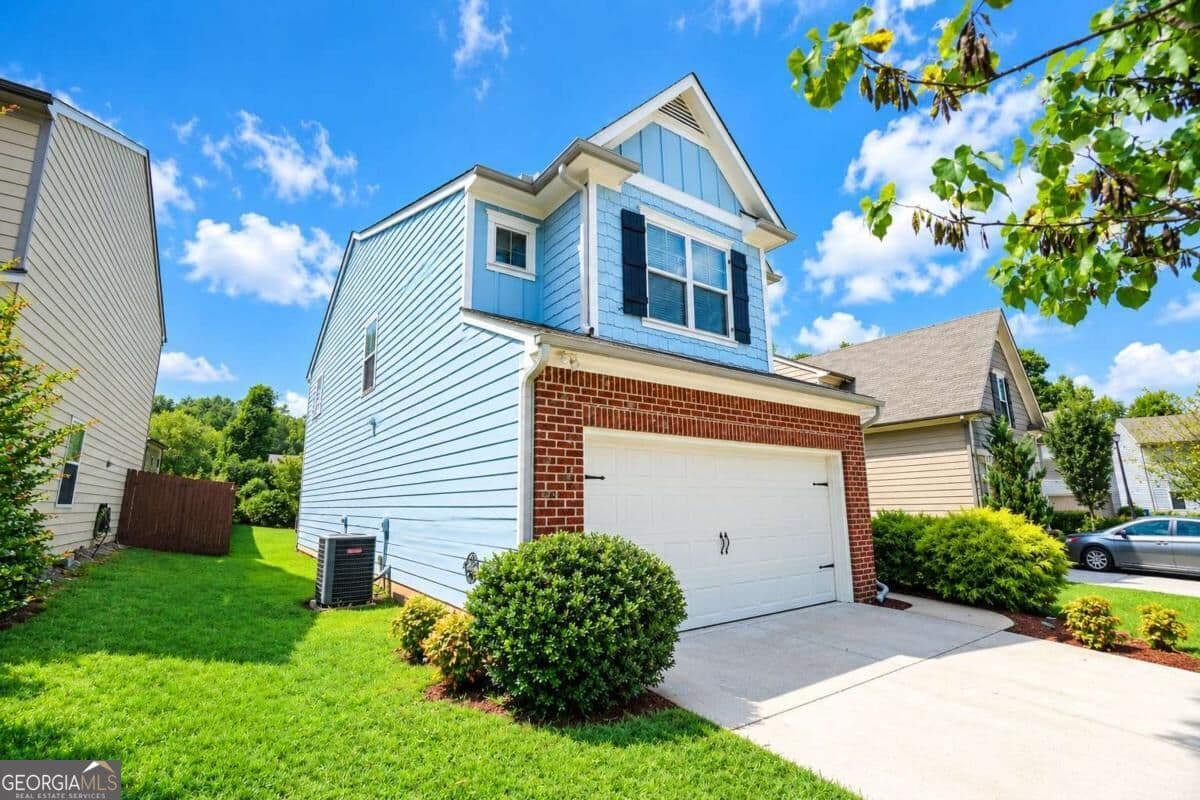 3 bedroom, 2.5 bathroom, 1,924 sq ft single family residence for sale at 243 Fern Walk, Lawrenceville, GA 30045 — photo 3