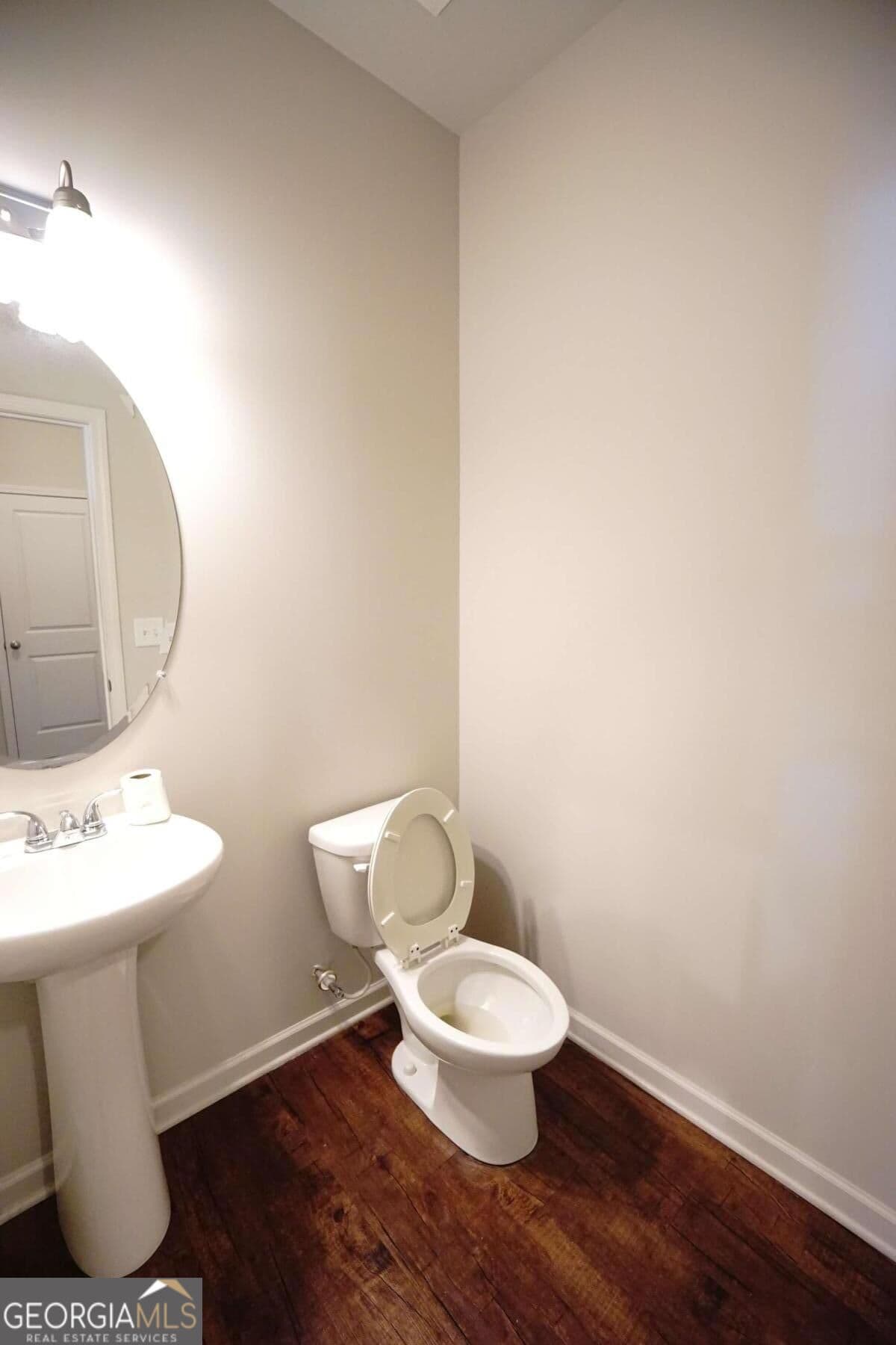 3 bedroom, 2.5 bathroom, 1,924 sq ft single family residence for sale at 243 Fern Walk, Lawrenceville, GA 30045 — photo 9