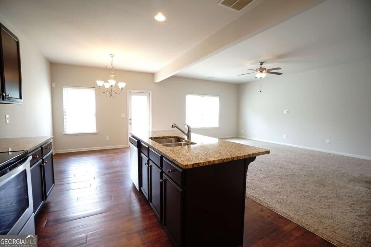 3 bedroom, 2.5 bathroom, 1,924 sq ft single family residence for sale at 243 Fern Walk, Lawrenceville, GA 30045 — photo 8