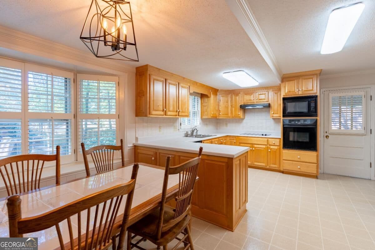 4 bedroom, 3 bathroom, 2,690 sq ft single family residence for sale at 180 Broomsedge Trail, Athens, GA 30605 — photo 6