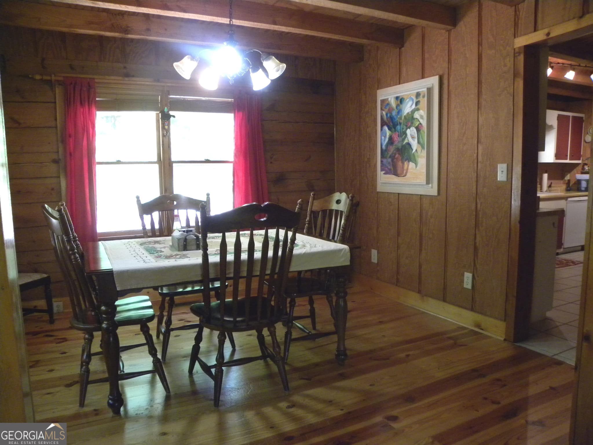 3 bedroom, 2.5 bathroom, 1,950 sq ft cabin,single family residence for rent at 153 Will Zoellner Lane, Mountain City, GA 30525 for $3,000 a month — photo 7