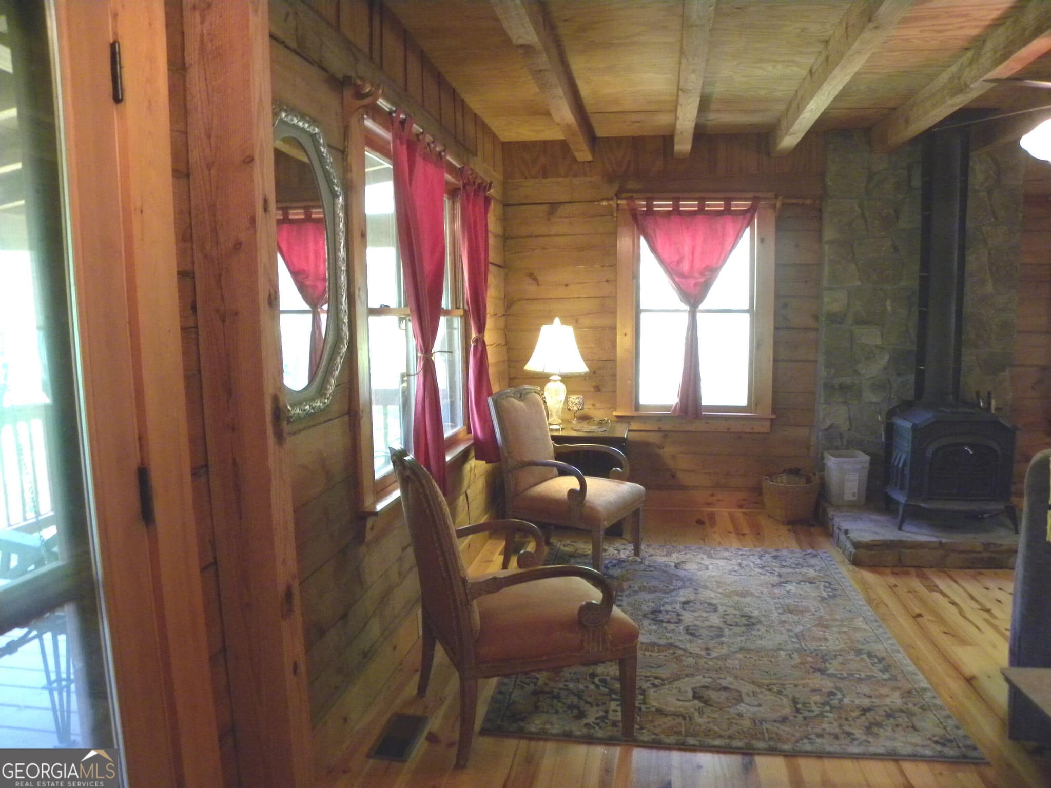 3 bedroom, 2.5 bathroom, 1,950 sq ft cabin,single family residence for rent at 153 Will Zoellner Lane, Mountain City, GA 30525 for $3,000 a month — photo 3