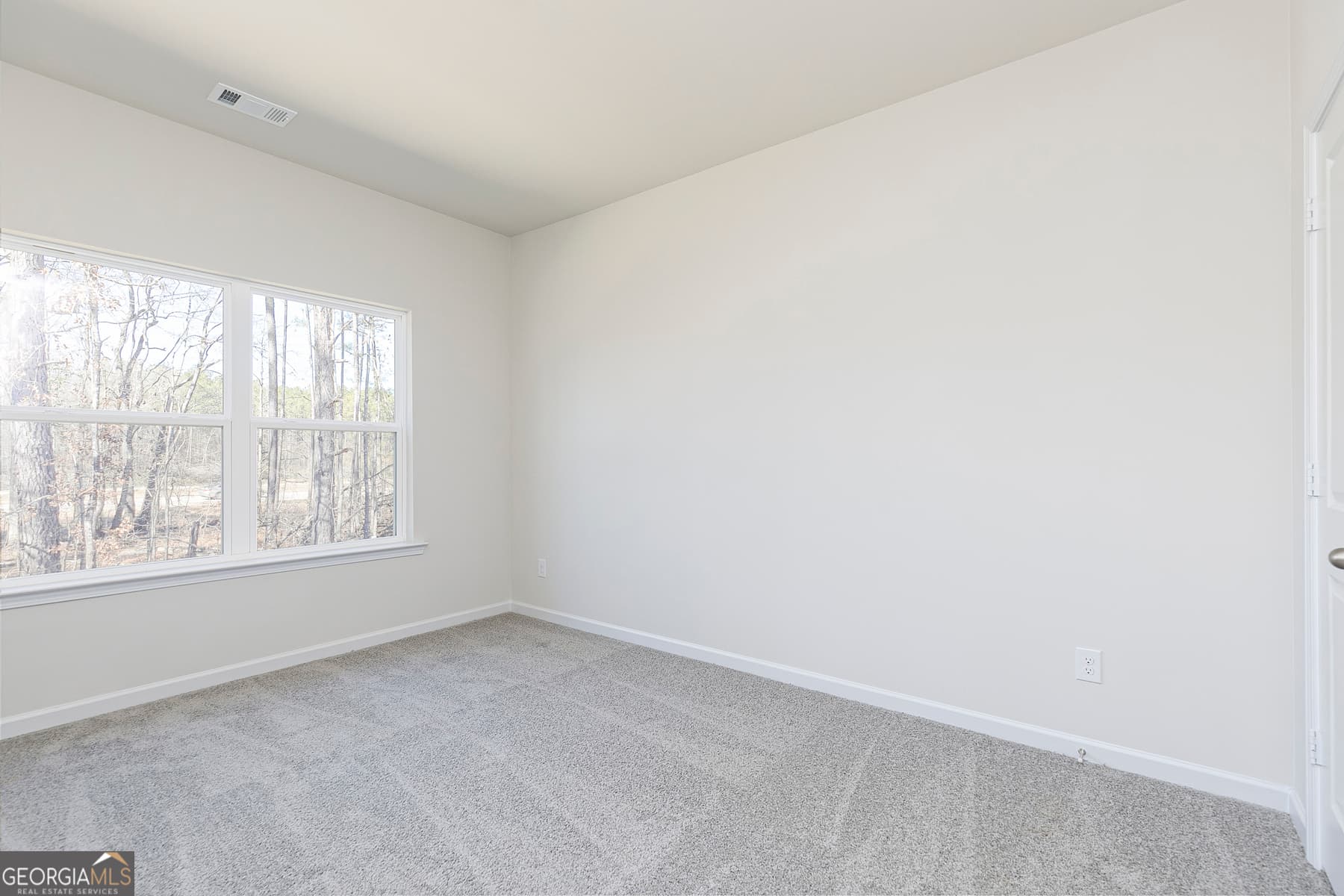 3 bedroom, 2.5 bathroom, 1,461 sq ft townhouse for sale at 228 Rooker Drive, Lagrange, GA 30241 — photo 10