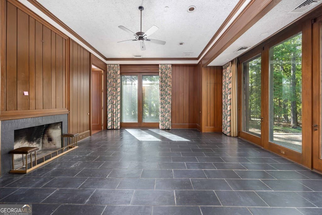 3 bedroom, 4.5 bathroom, 4,638 sq ft single family residence under contract at 2718 Averett Drive, Columbus, GA 31906 — photo 6
