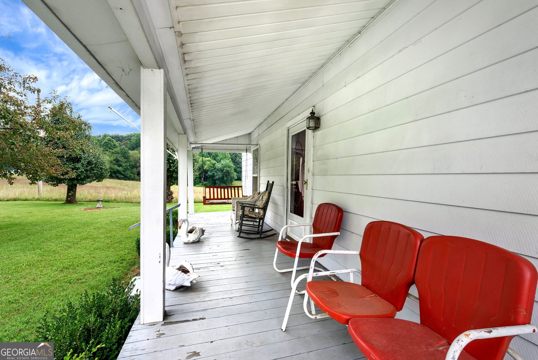 4 bedroom, 2 bathroom, 2,448 sq ft single family residence for sale at 4041 Ada Street, Blue Ridge, GA 30513 — photo 8