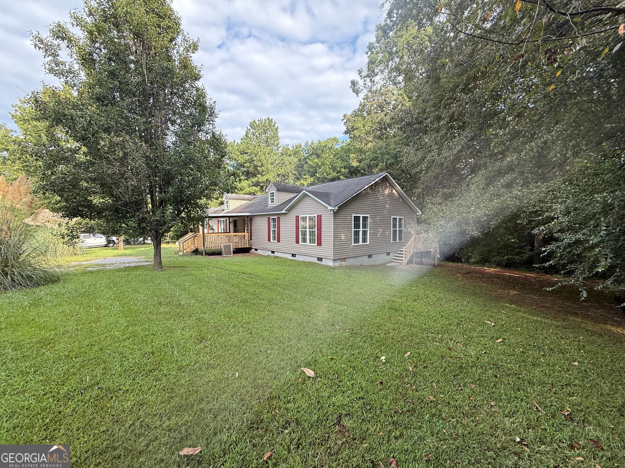 4 bedroom, 2 bathroom, 2,160 sq ft single family residence under contract at 714 Yates Road, Bowdon, GA 30108 — photo 2