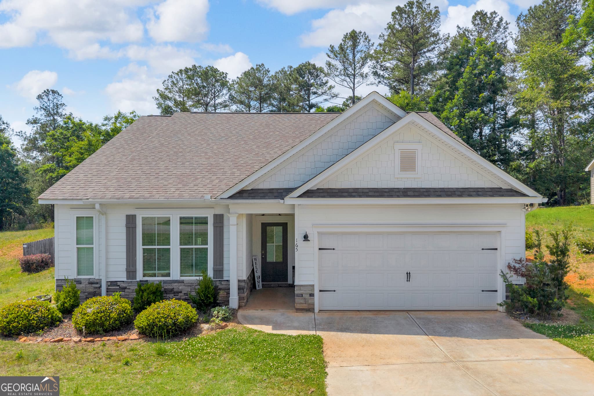 3 bedroom, 2 bathroom, 1,658 sq ft single family residence sold at 165 Woodpecker Pointe, Danielsville, GA 30633