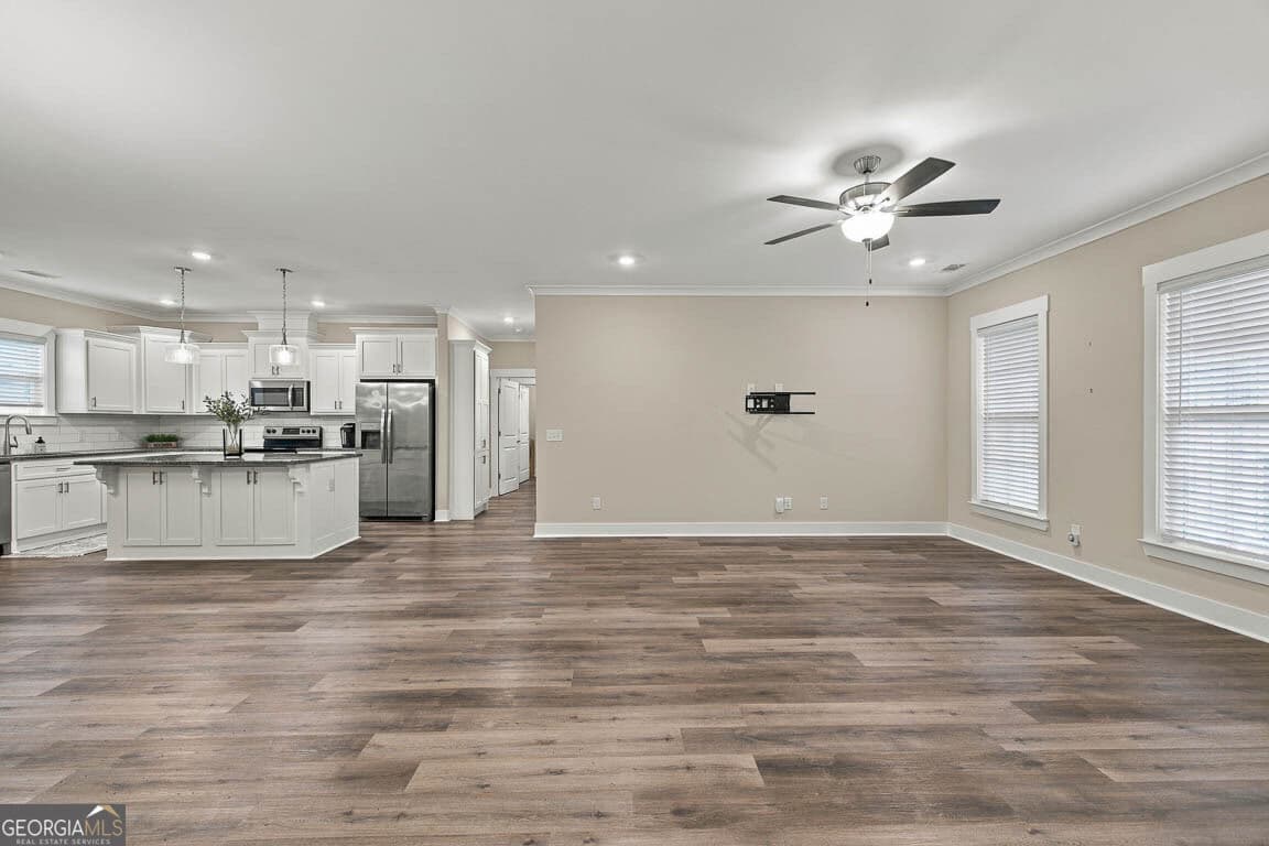 4 bedroom, 2.5 bathroom, 2,012 sq ft single family residence for sale at 157 Common Way, Jesup, GA 31545 — photo 9