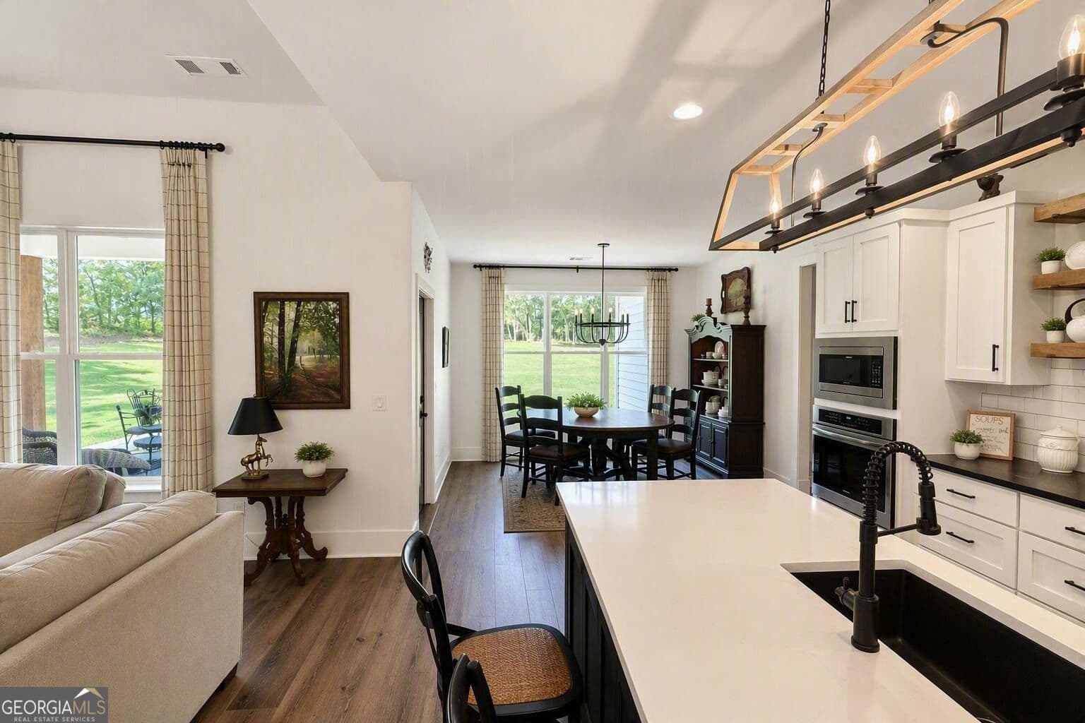 4 bedroom, 3.5 bathroom, 2,911 sq ft single family residence for sale at 201 Parker Road, Mcdonough, GA 30252 — photo 7