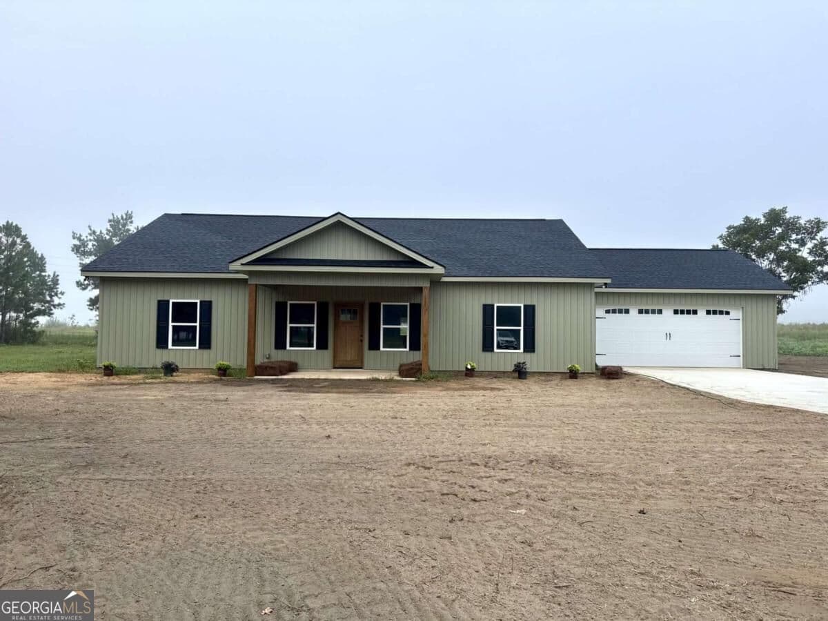 3 bedroom, 2 bathroom, 1,800 sq ft single family residence for sale at 114 Lord Hatcher Drive, Dexter, GA 31019 — photo 1 of 25